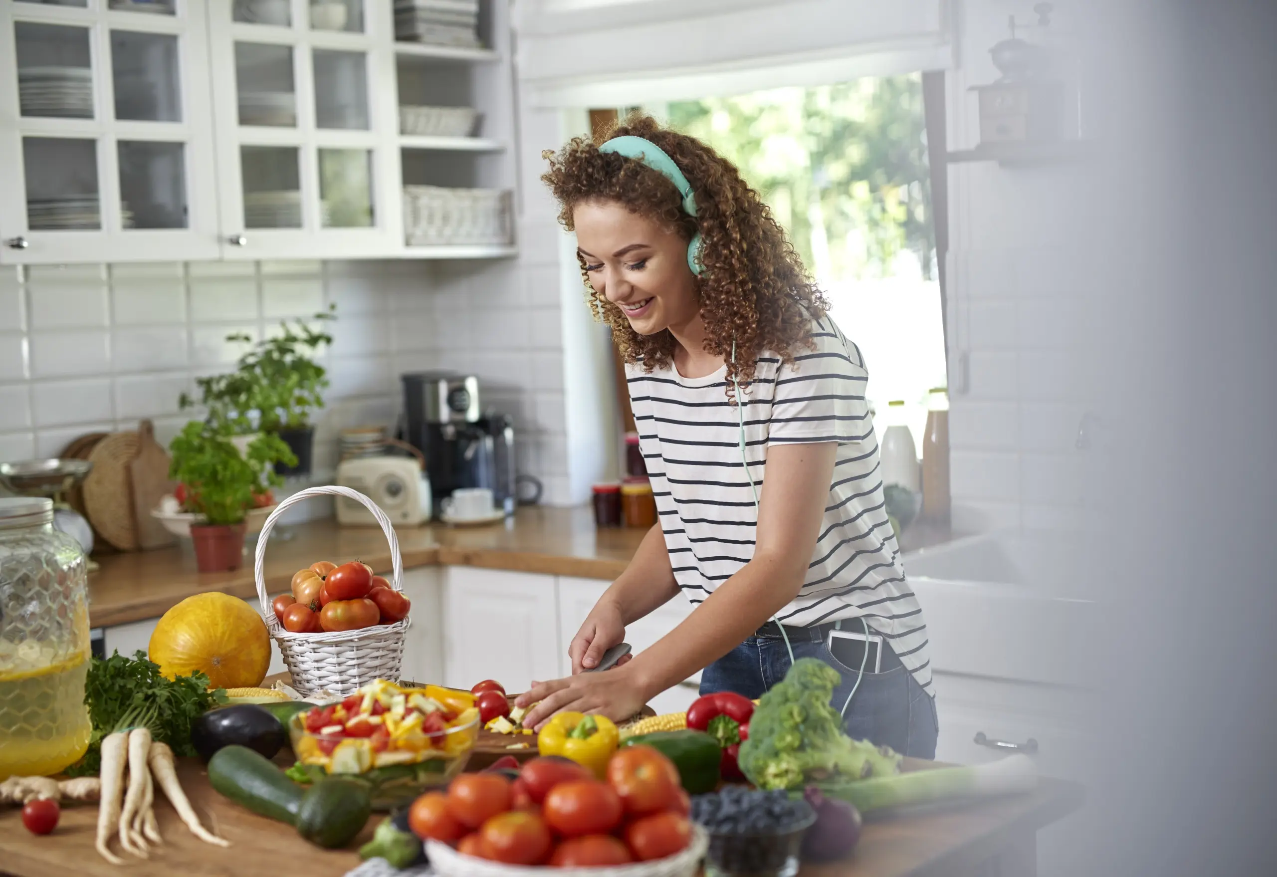 Femme Actuelle (Sept 2024) - Bien manger sans se ruiner